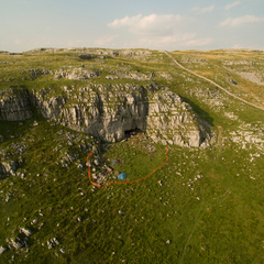 UtU Ben Scar Cave aerial.jpeg